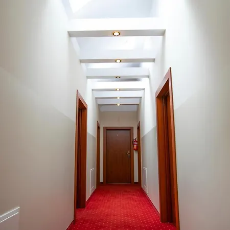 Cristal Hotel